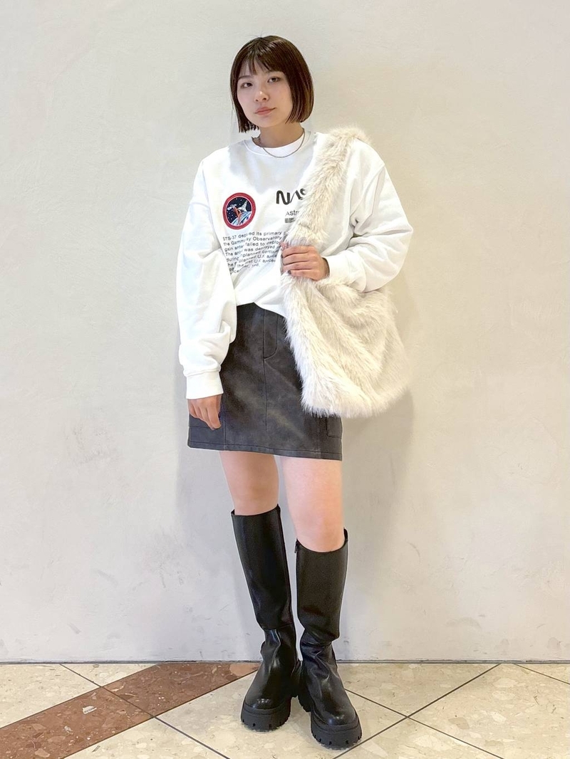 8758753/ヘップファイブ/PAGEBOY/154
