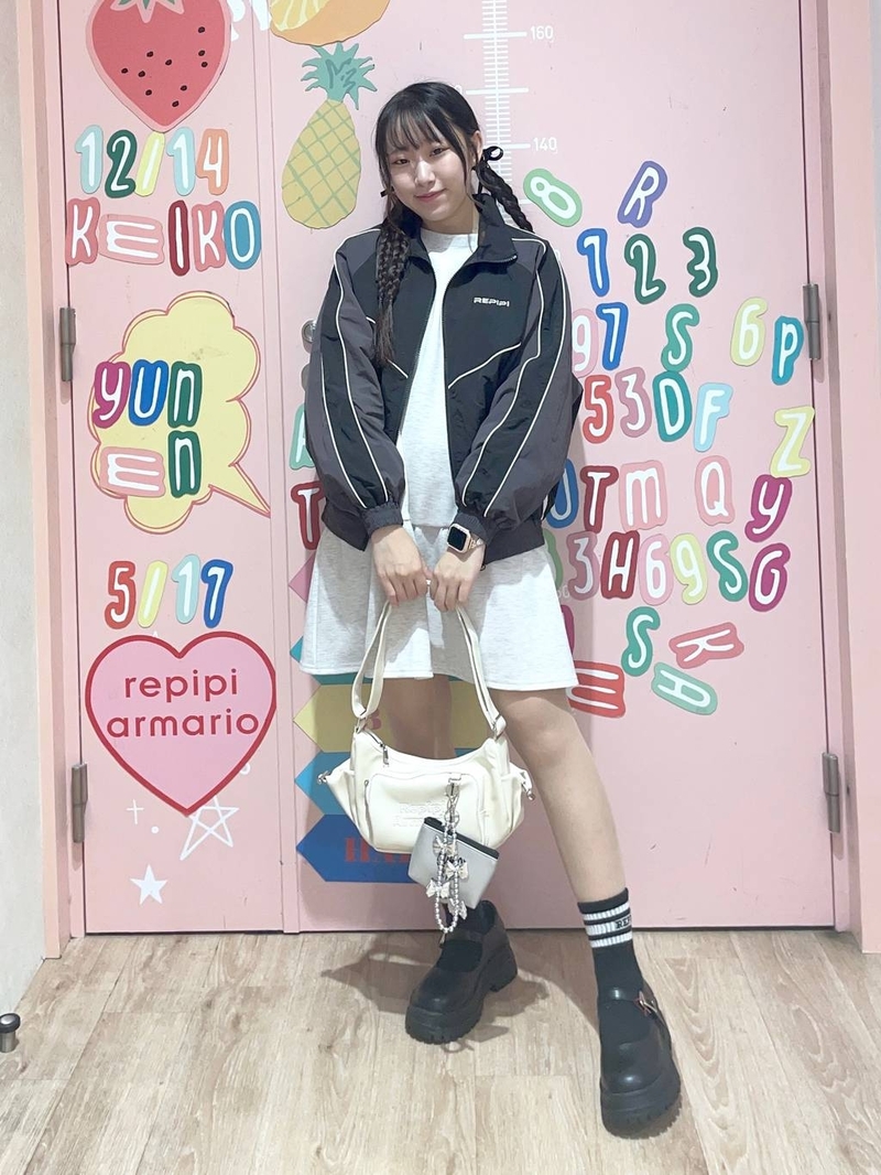 8751294/LAZONA川崎PLAZA/repipi armario/150