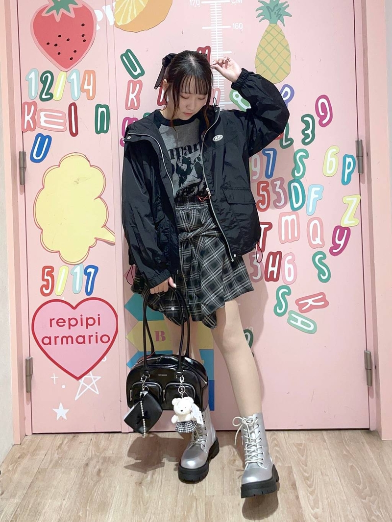 8792055/LAZONA川崎PLAZA/repipi armario/150