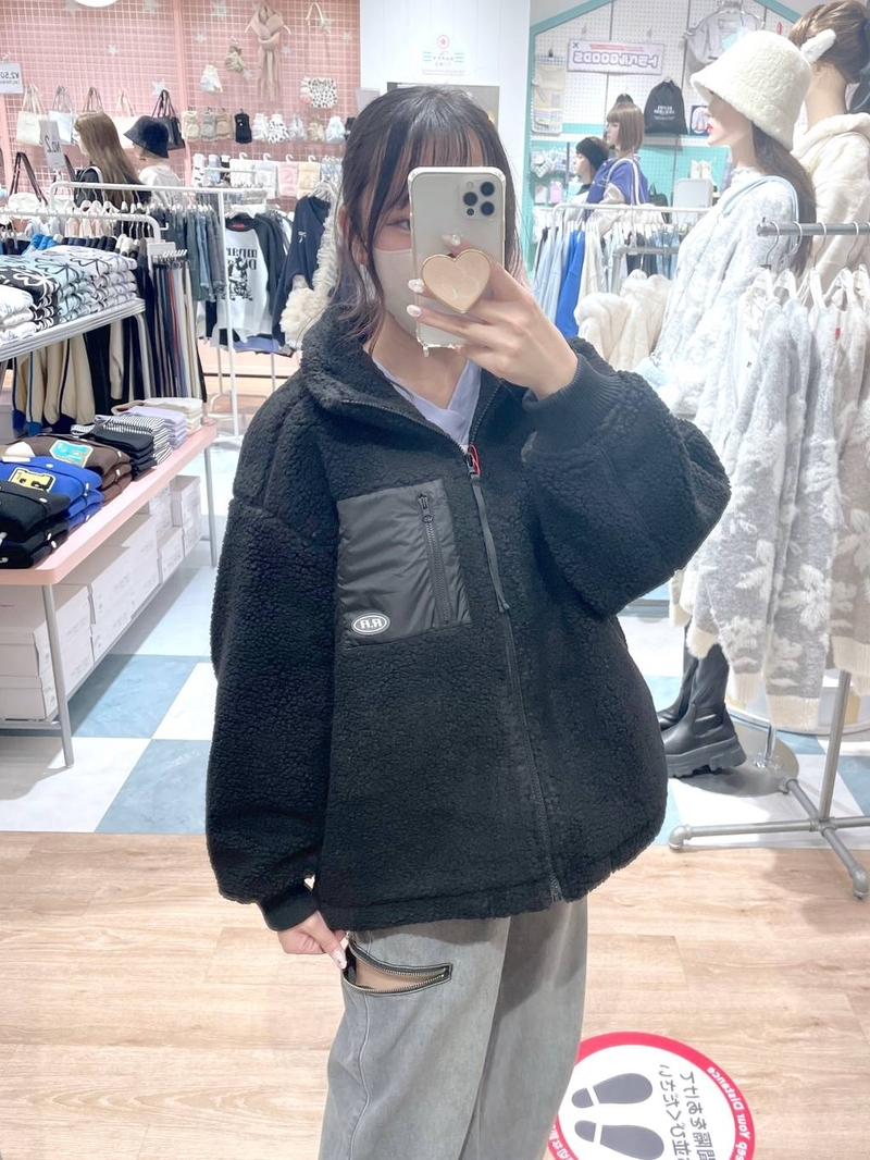 8815919/LAZONA川崎PLAZA/repipi armario/150