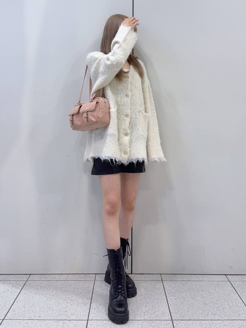 8906049/ヘップファイブ/Heather/158
