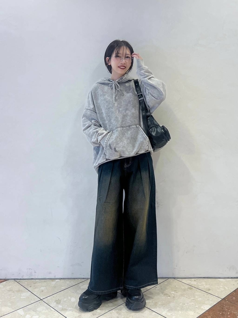 8921905/ヘップファイブ/PAGEBOY/159