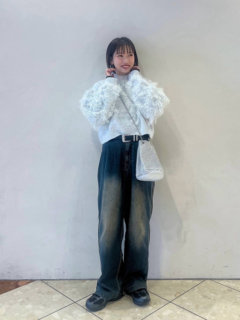 8997372/ヘップファイブ/PAGEBOY/159