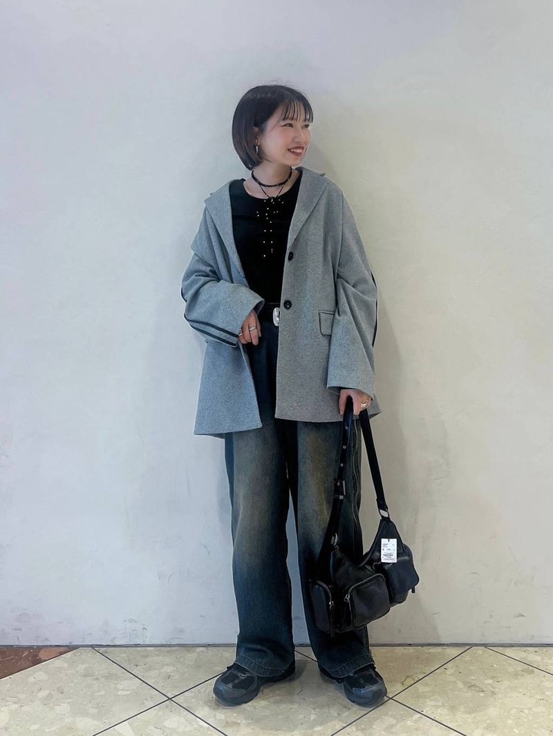 8997272/ヘップファイブ/PAGEBOY/159