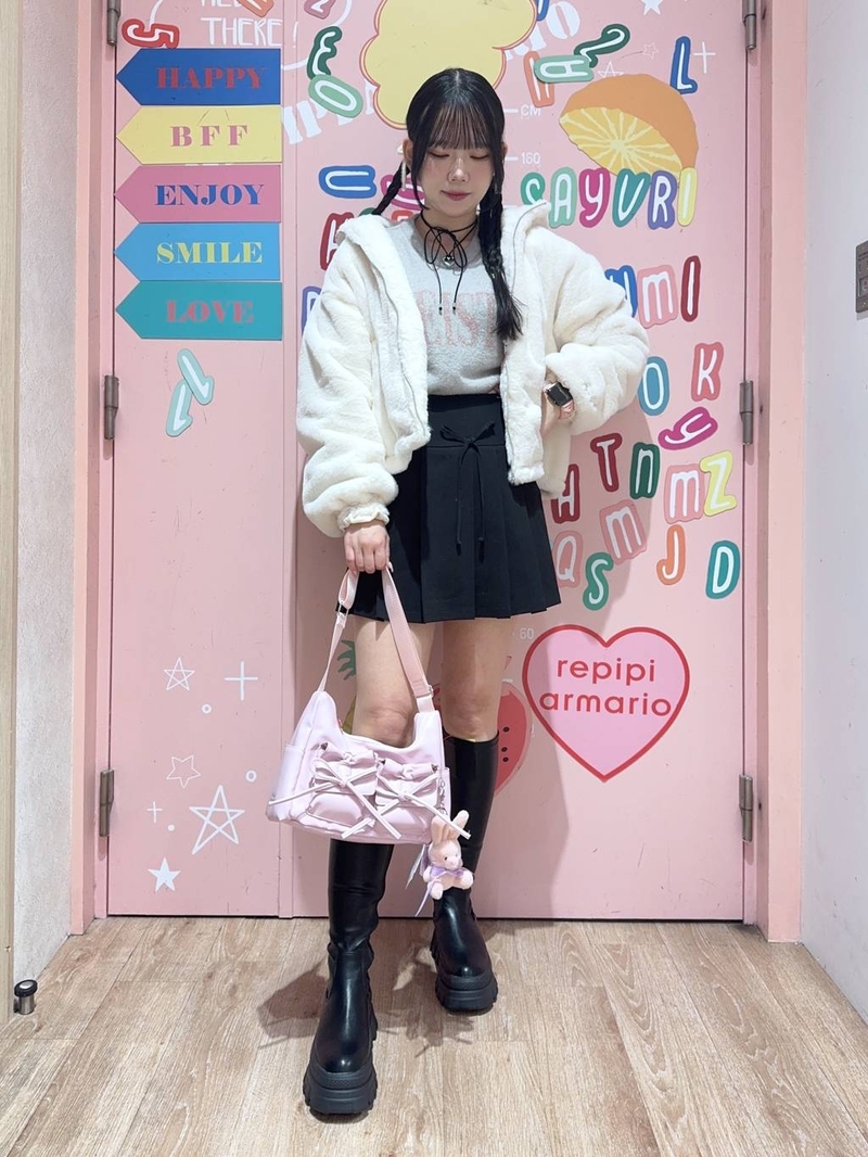 8999541/LAZONA川崎PLAZA/repipi armario/165