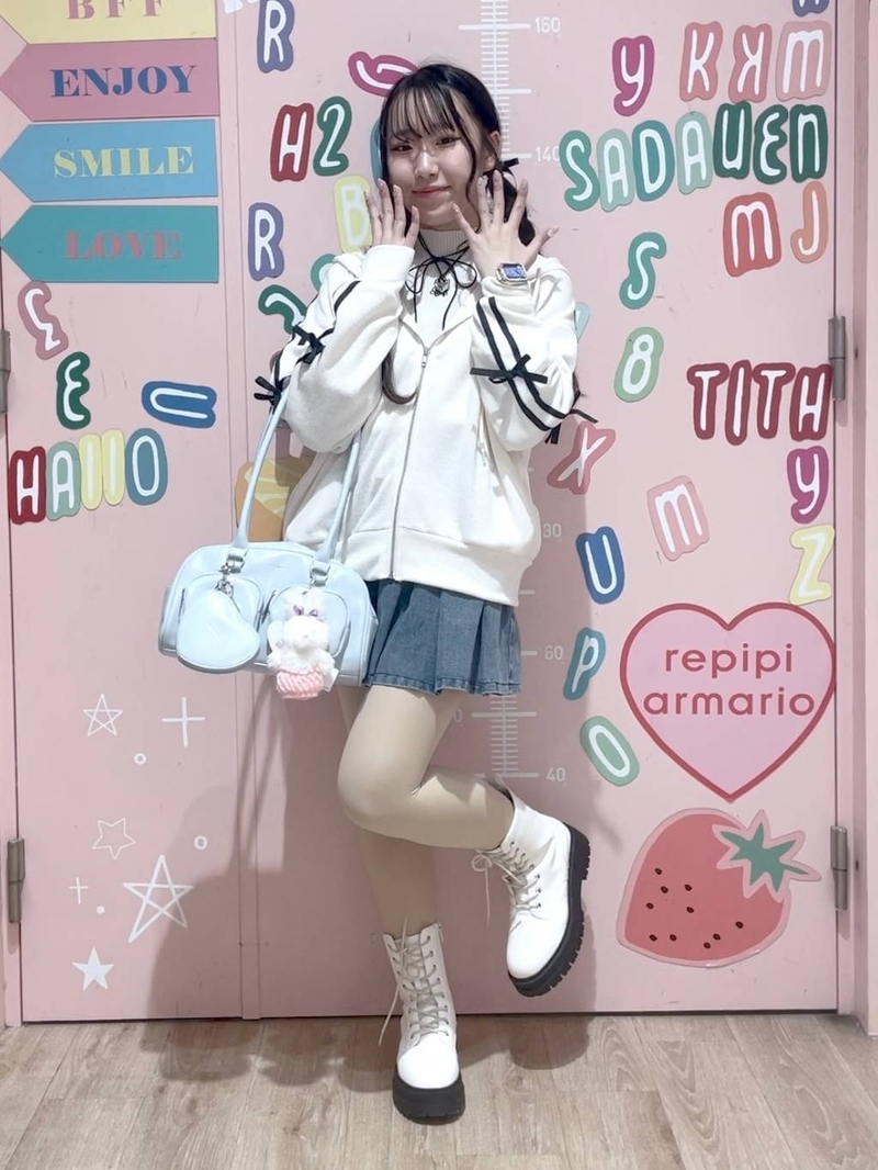 9043079/LAZONA川崎PLAZA/repipi armario/150