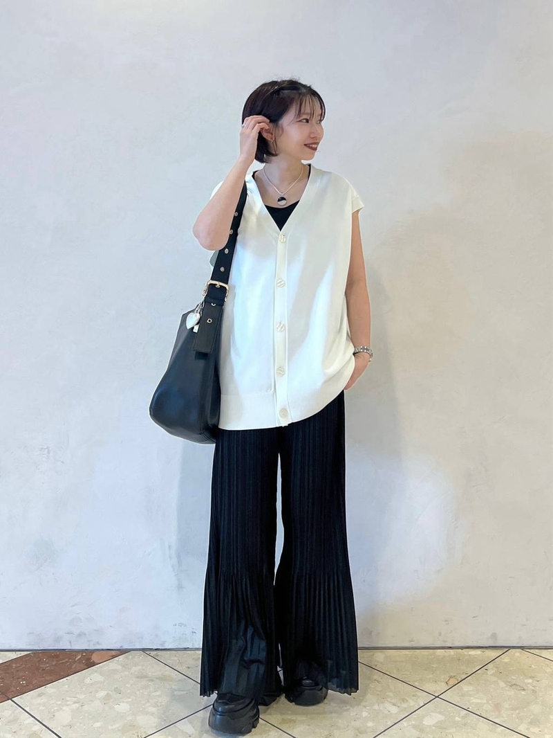 9277150/ヘップファイブ/PAGEBOY/159