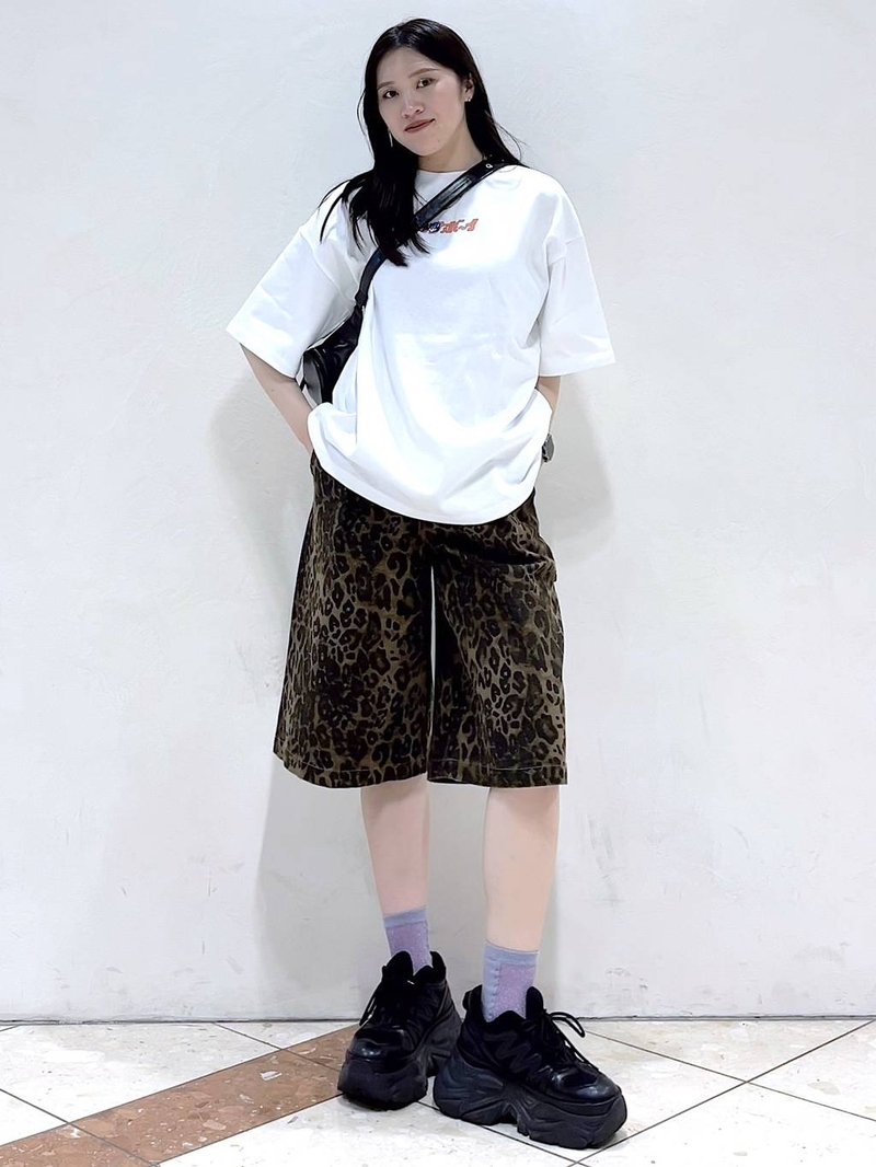 9283523/ヘップファイブ/PAGEBOY/161
