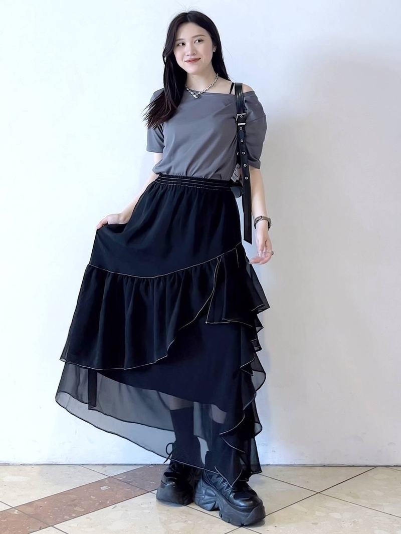 9289082/ヘップファイブ/PAGEBOY/161