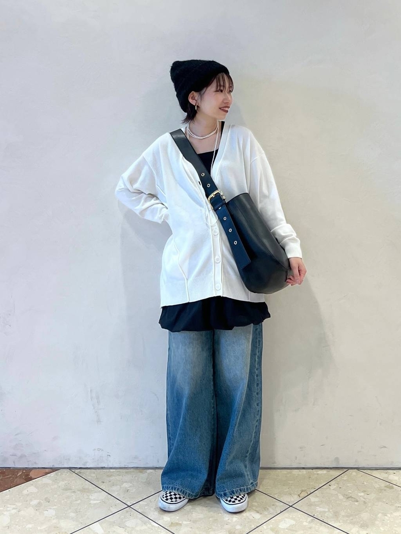 9297575/ヘップファイブ/PAGEBOY/159
