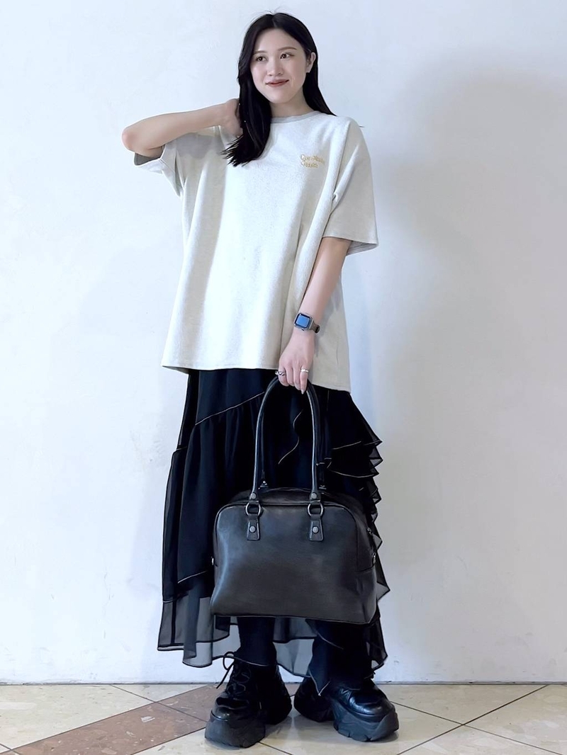 9299388/ヘップファイブ/PAGEBOY/161