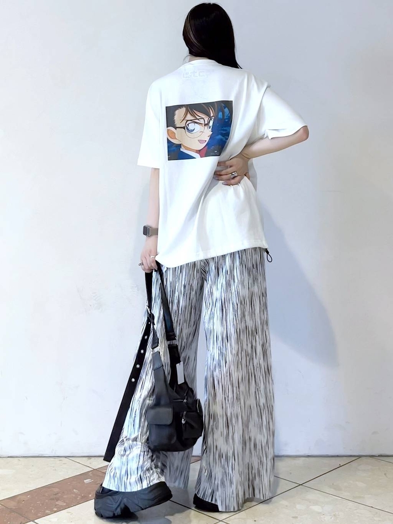 9350998/ヘップファイブ/PAGEBOY/161