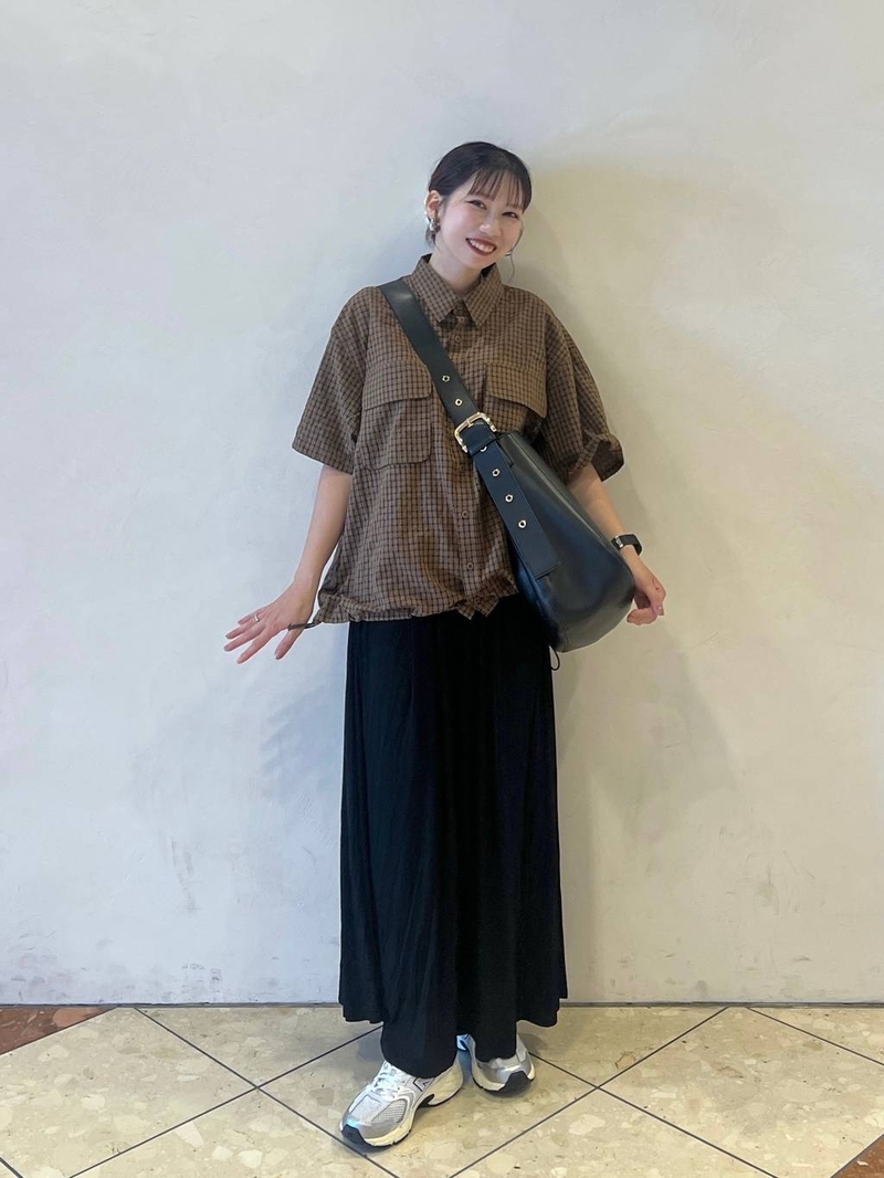 9528996/ヘップファイブ/PAGEBOY/159
