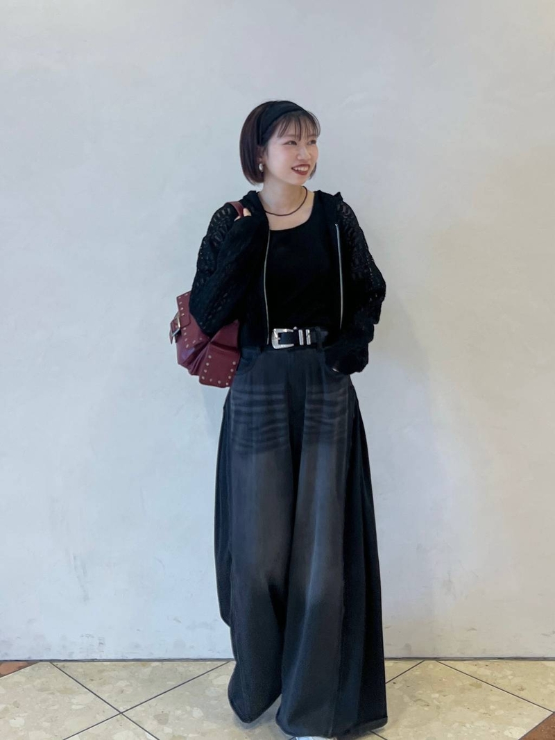 9528562/ヘップファイブ/PAGEBOY/159