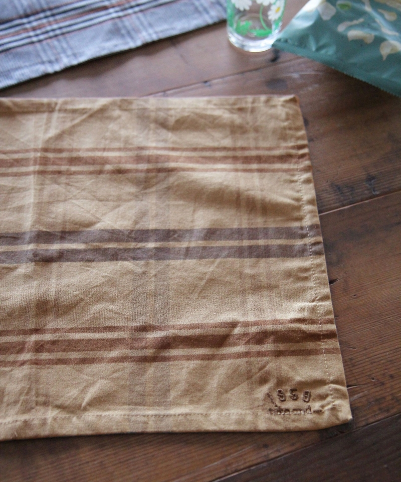 Check embroidery place mat格紋刺繡午餐墊