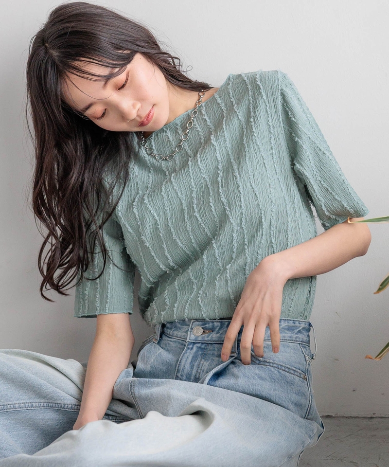 扭紋提花木耳邊短袖上衣
