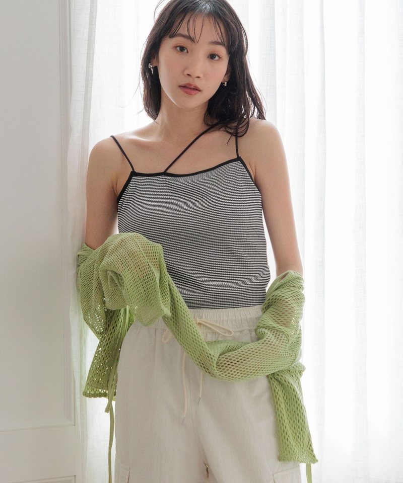 Style Up非對稱吊帶造型附胸墊背心(新色追加)