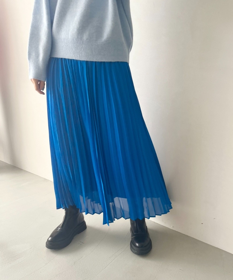 緞面百褶裙