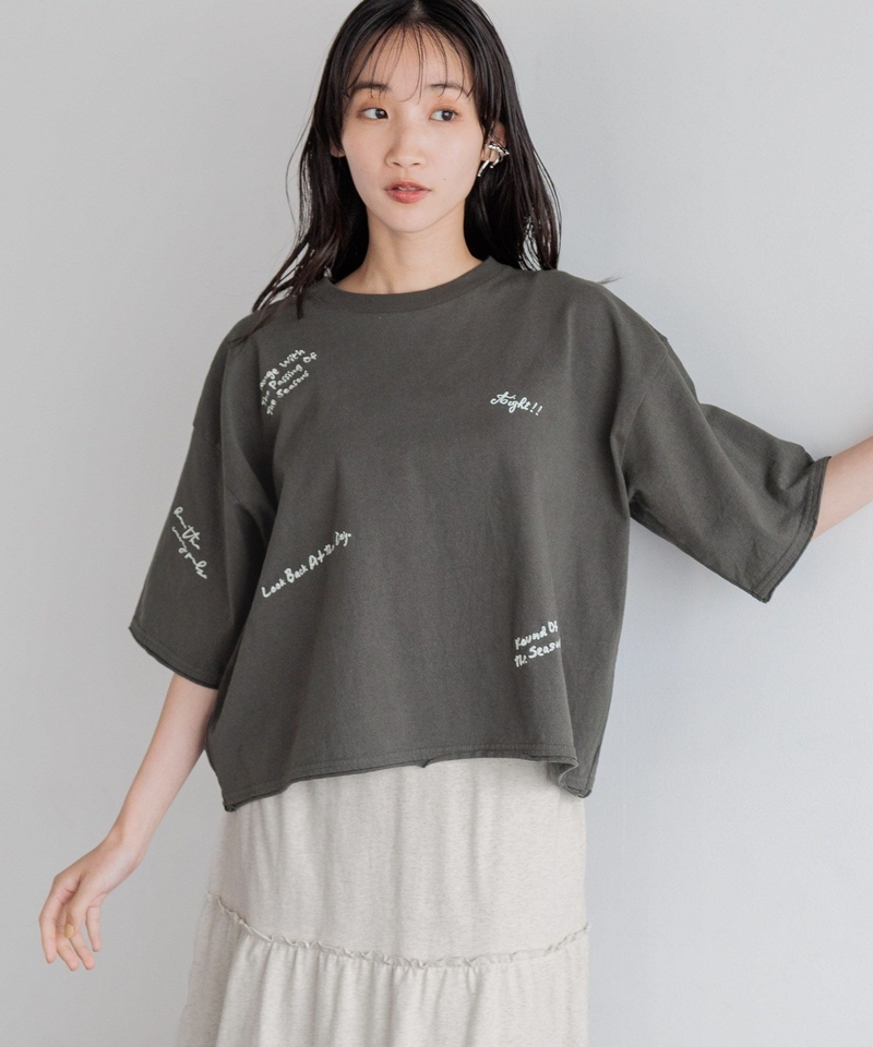 刺繡小文字Logo短版T恤