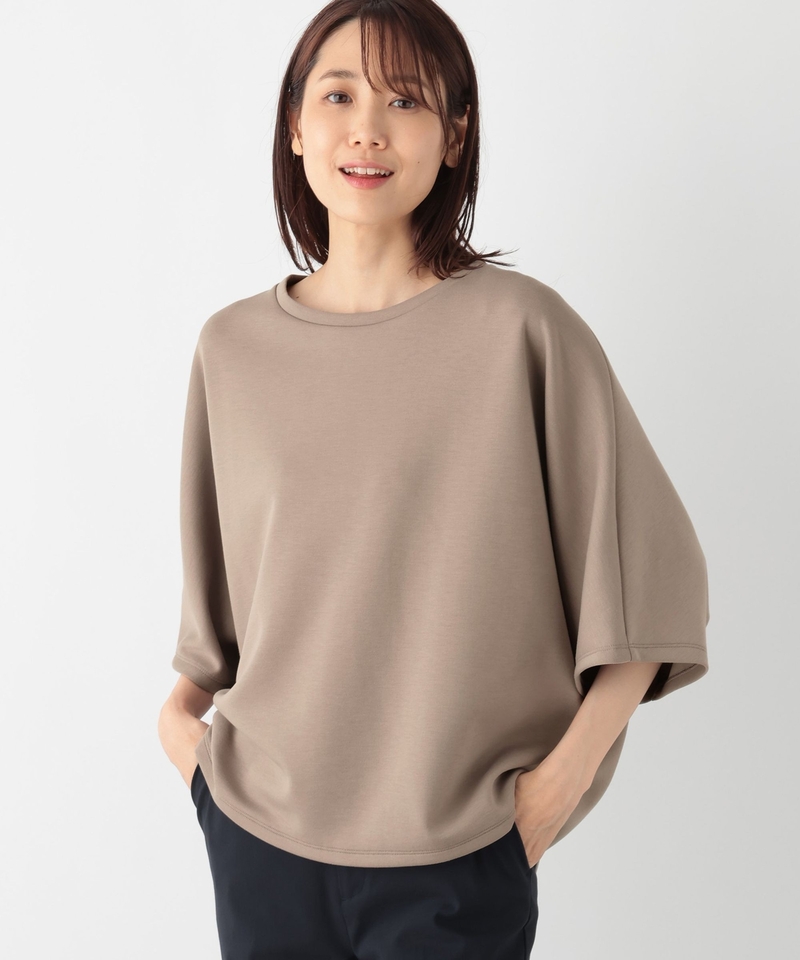光滑觸感蝙蝠袖上衣