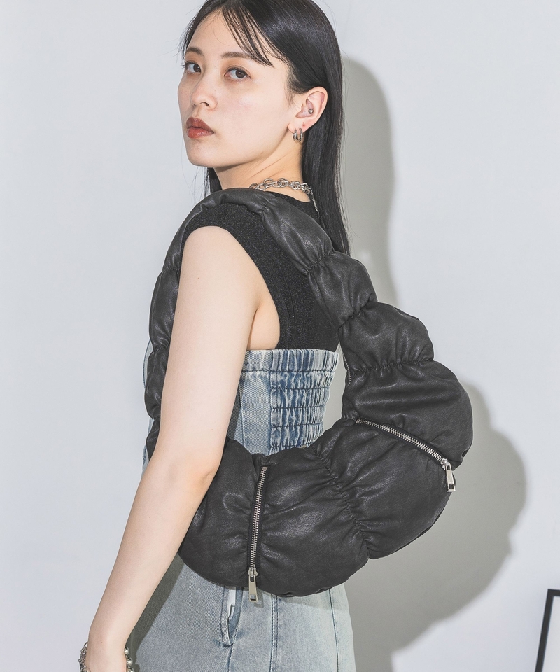 拉鏈造型夾棉月亮側揹袋