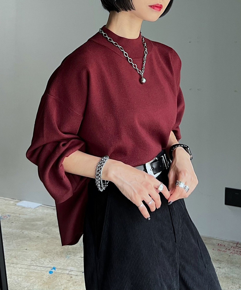 小立領前短後長開衩針織上衣