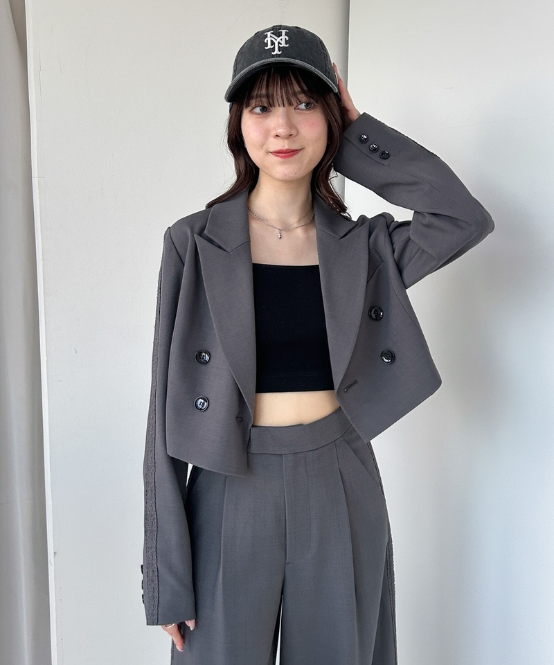 ▲再降價▲蕾絲線條袖短版西裝外套