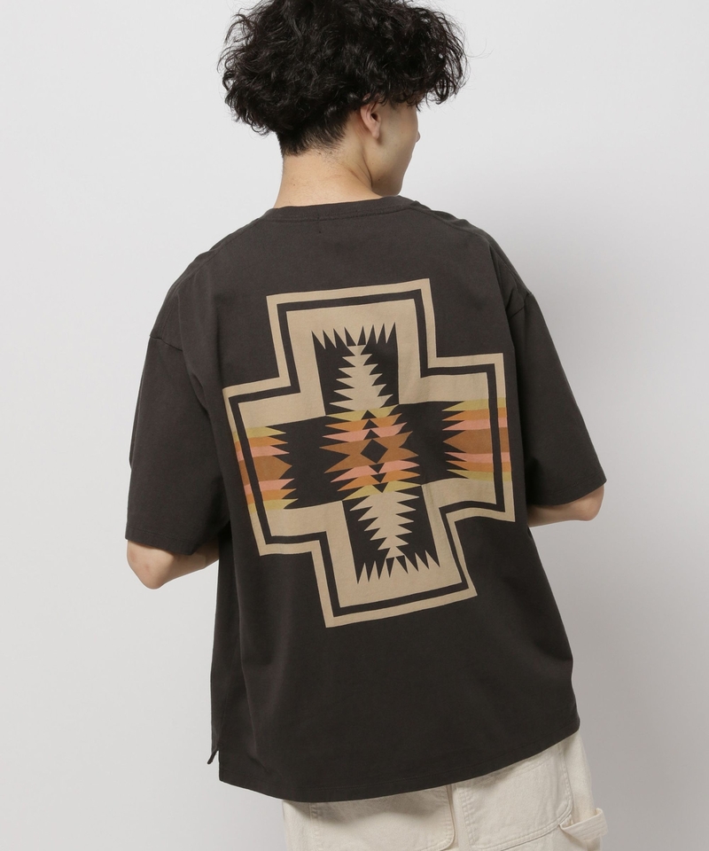 【PENDLETON(ペンドルトン)】別注版背圖案口袋T恤