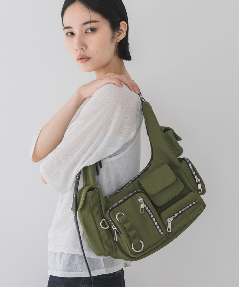 多口袋造型尼龍手袋