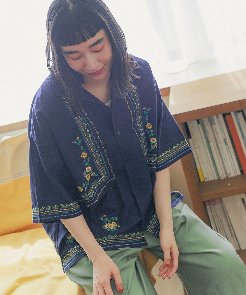 棉麻花花刺繡襯衫